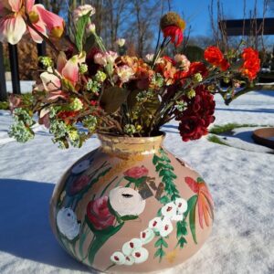 Handbeschilderde vaas Luuke (zand)