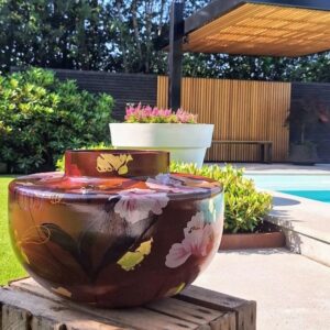 Handbeschilderde vaas Ties (warm bruin)